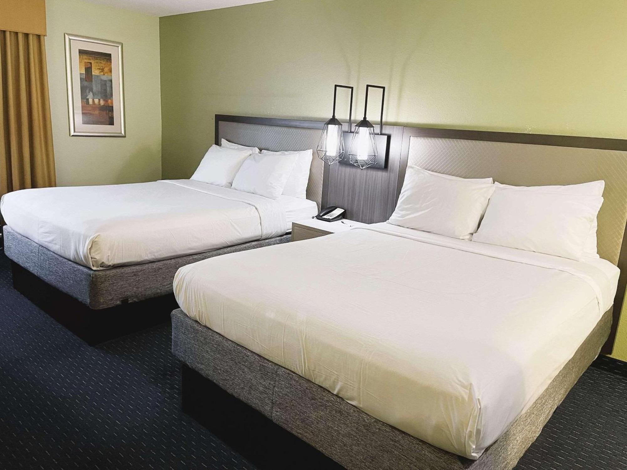 Park Inn By Radisson Albany Exteriér fotografie